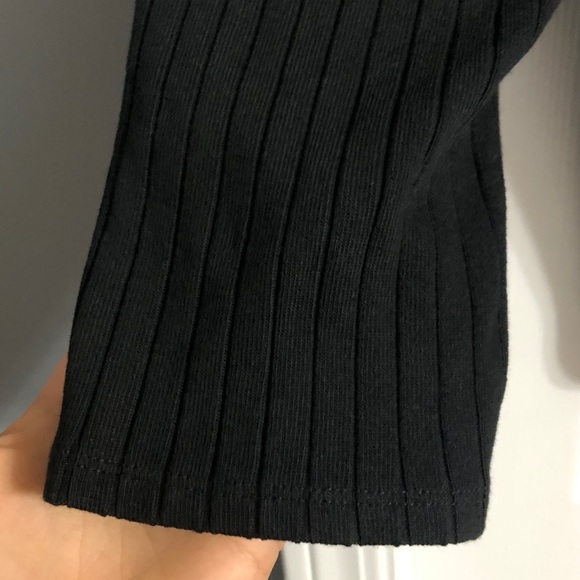 Universal Standard Noomi Off-the-Shoulder Ribbed Sweater in Black NWT Size 22-24 - Picture 9 of 12